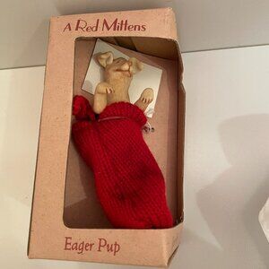 Red Mittens Knitted Christmas Ornament Animal Porcelain Figurine, Eager Pup NEW